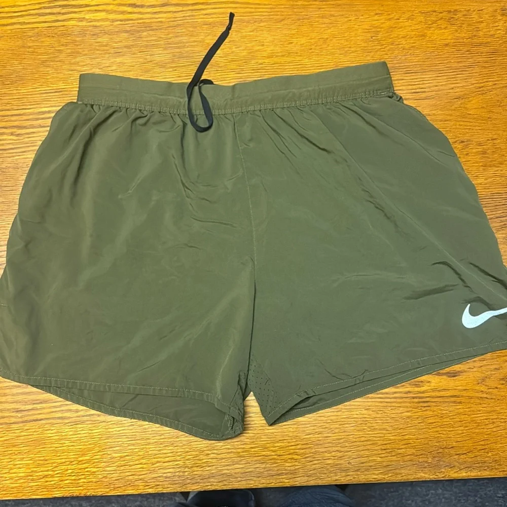 Nike Dri-Fit Shorts - Picture 2 of 7